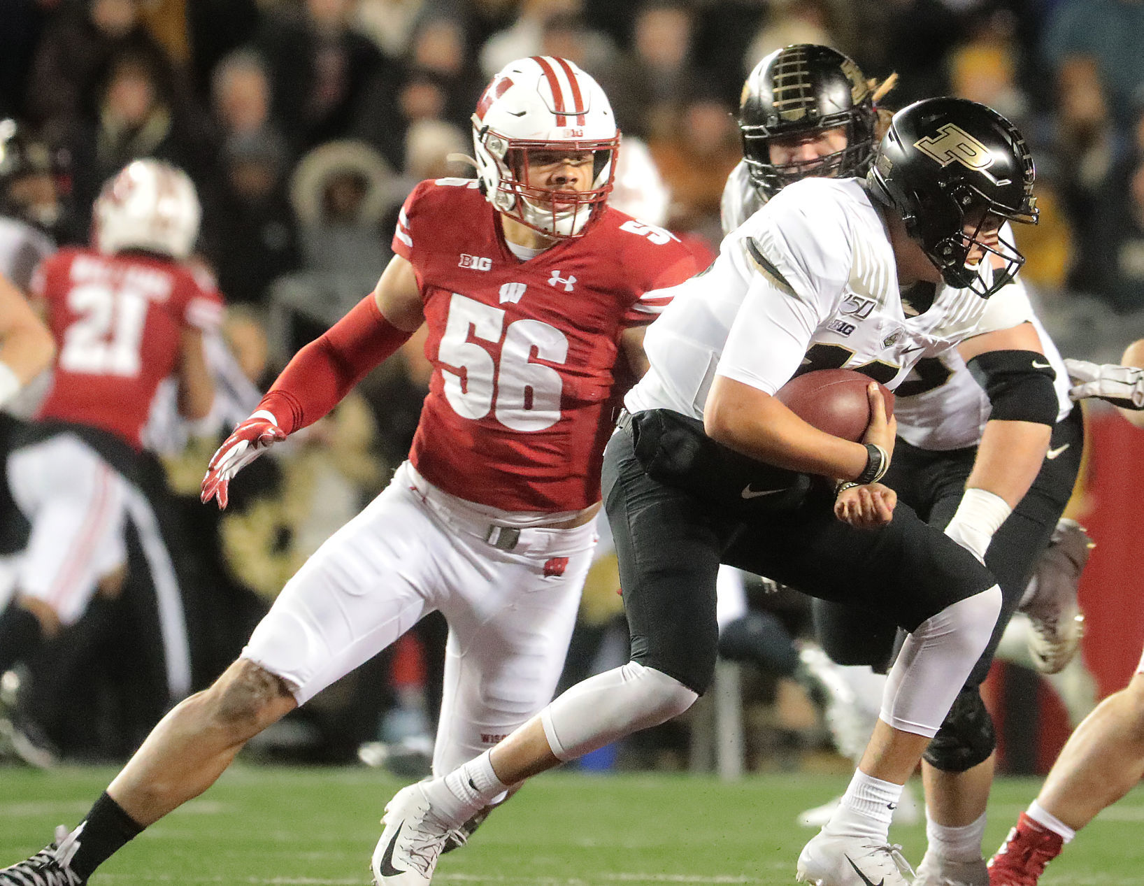 Badgers 45, Boilermakers 24